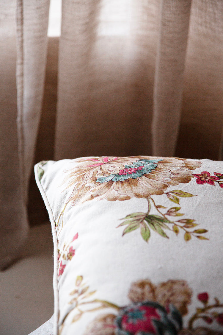 Cushions 100% brushed cotton